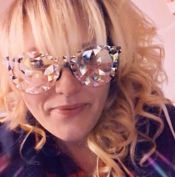 Meet your Posher, Tracy - Picture 1 of 1